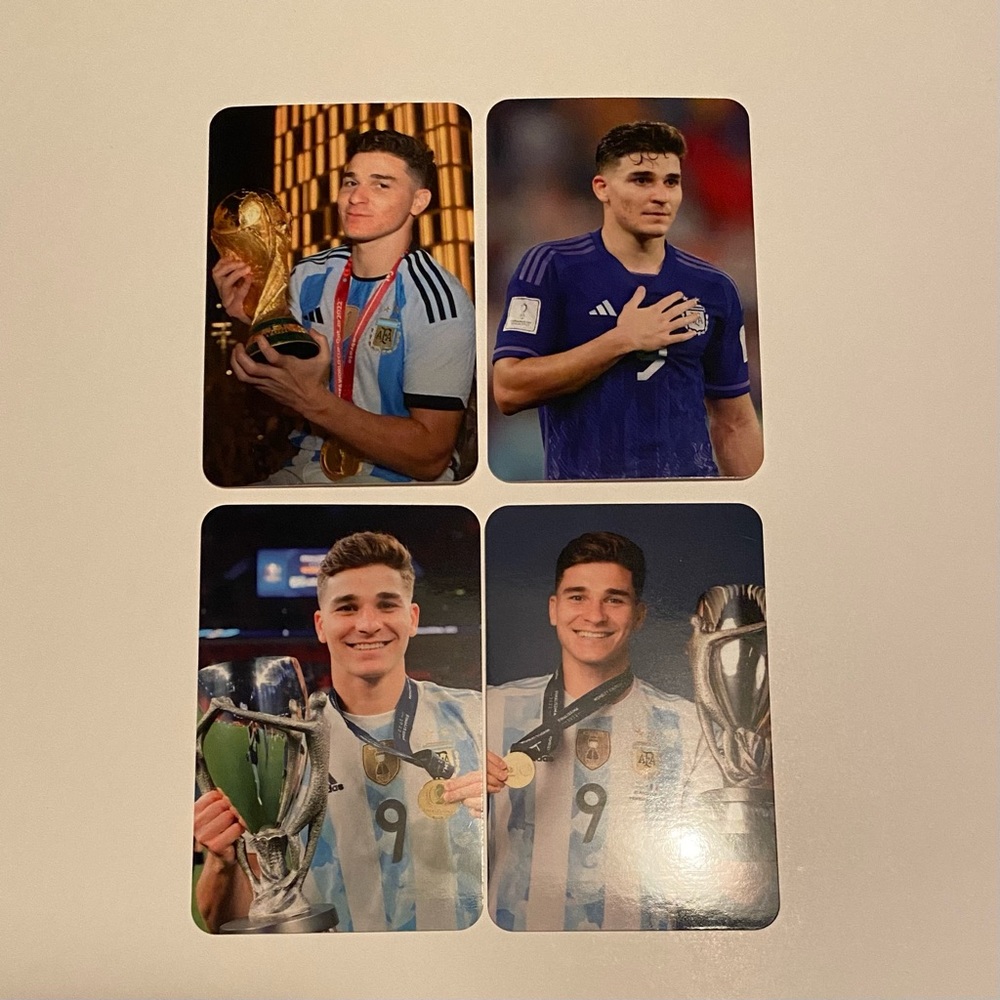Julián Álvarez photocard set 2x3 inches